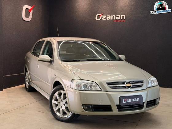 CHEVROLET ASTRA 2.0 MPFI ADVANTAGE 8V FLEX 4P MANUAL CHEVROLET ASTRA 2.0 MPFI ADVANTAGE 8V FLEX 4P MANUAL